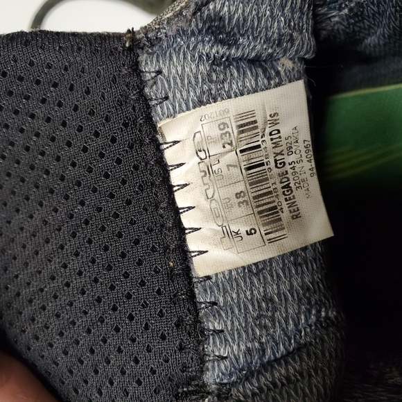 COPY - Lowa Renegrade womans size US 7 - Picture 3 of 6